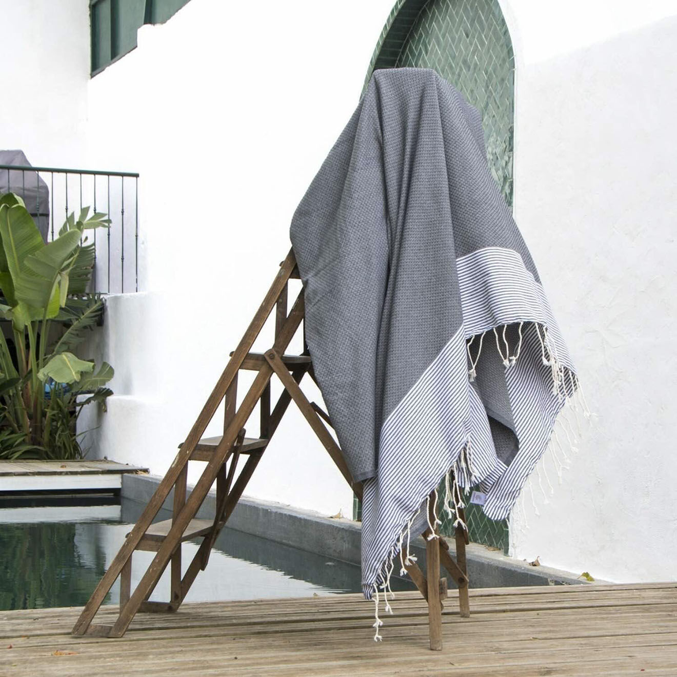 Febronie Fouta Famiglia XXL Nid d'Abeille Ibiza gris moyen -  200x200 cm