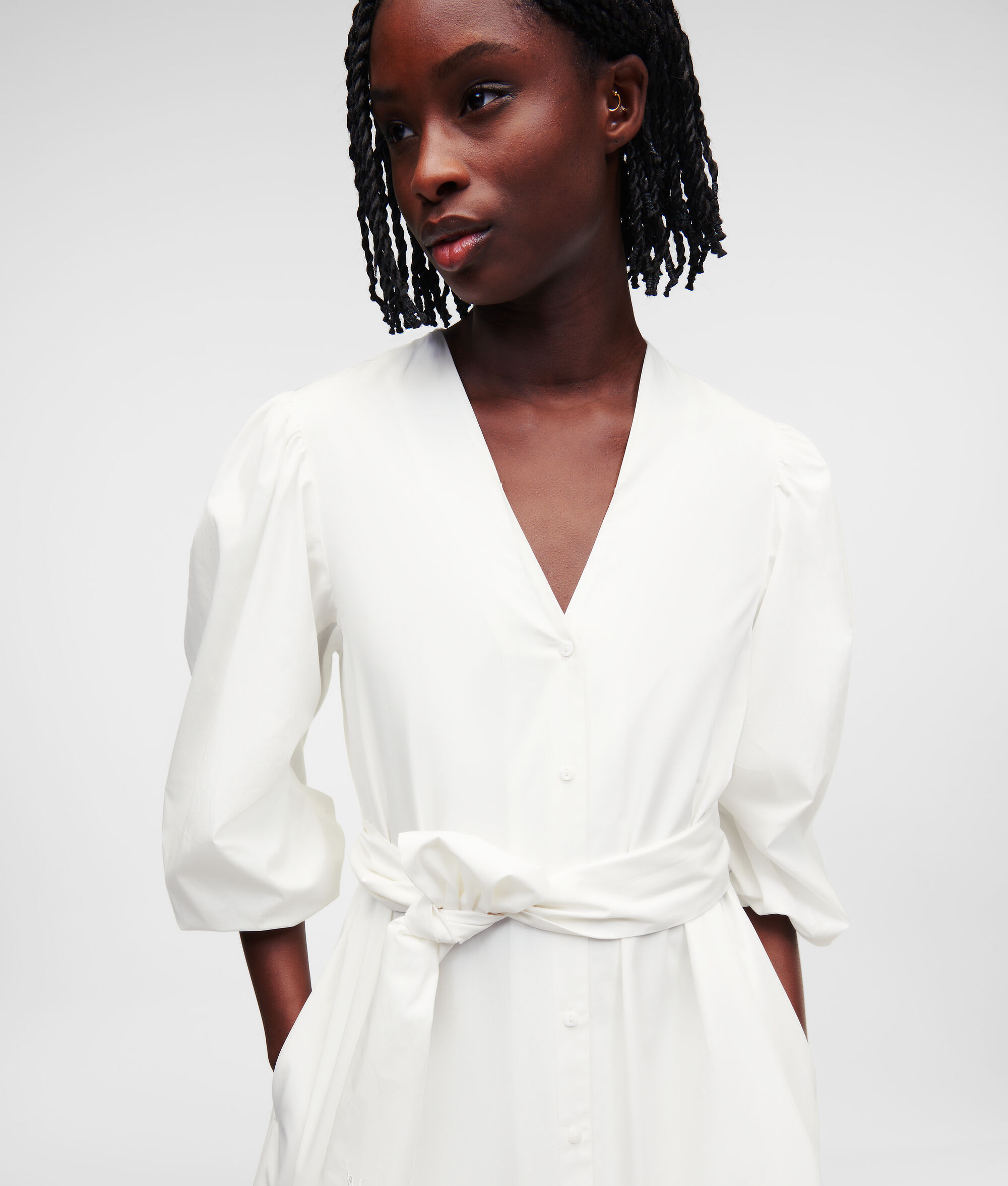 ROBE CHEMISE À MANCHES BOUFFANTES SÉLECTIONNÉE PAR HUN KIM