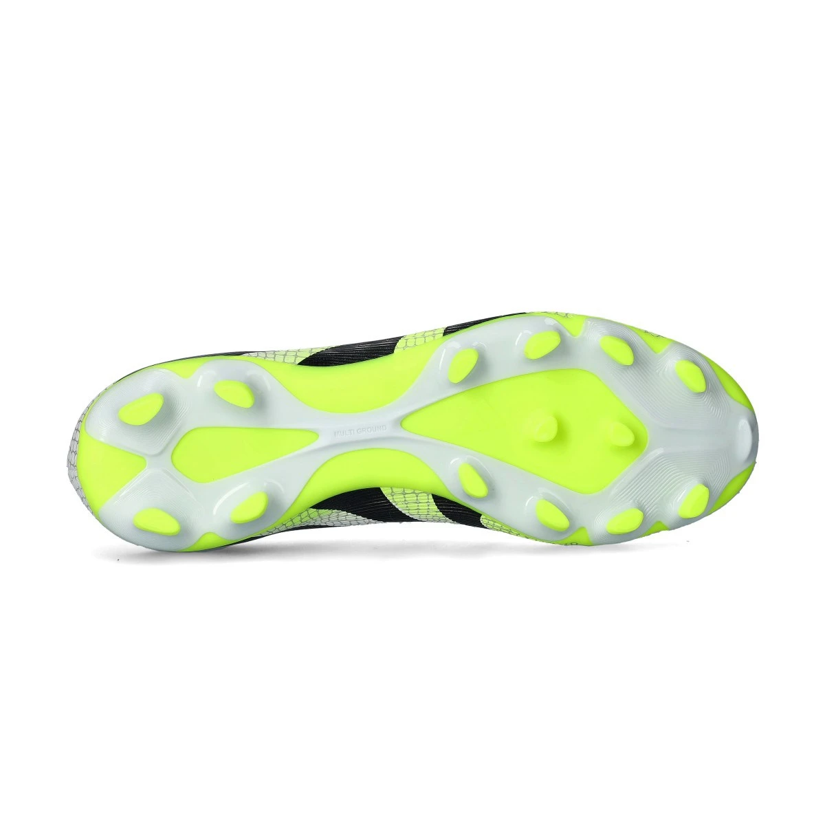 Chuteira adidas Predator League L MG