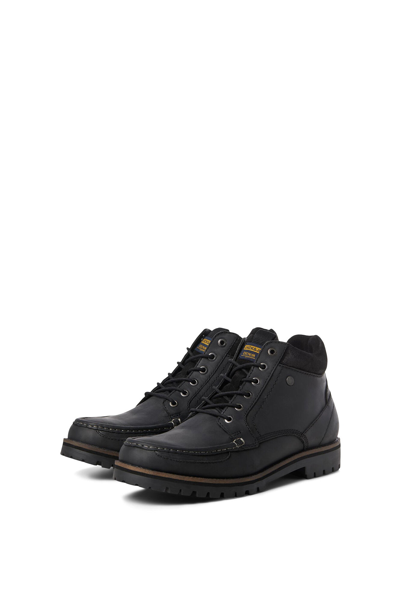 Bota estilo náutico com cadarços