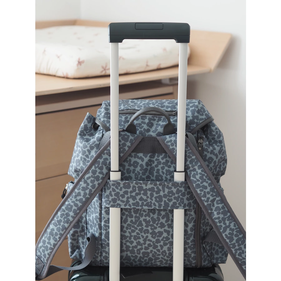 BEABA® Wickelrucksack Vancouver Dark Cherry Blossom