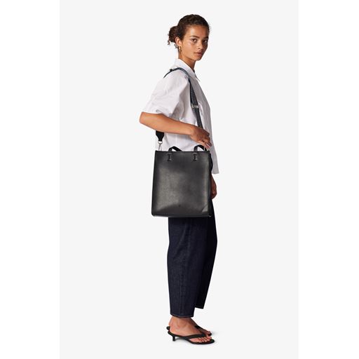 Adax Petra Skuldertaske, Black