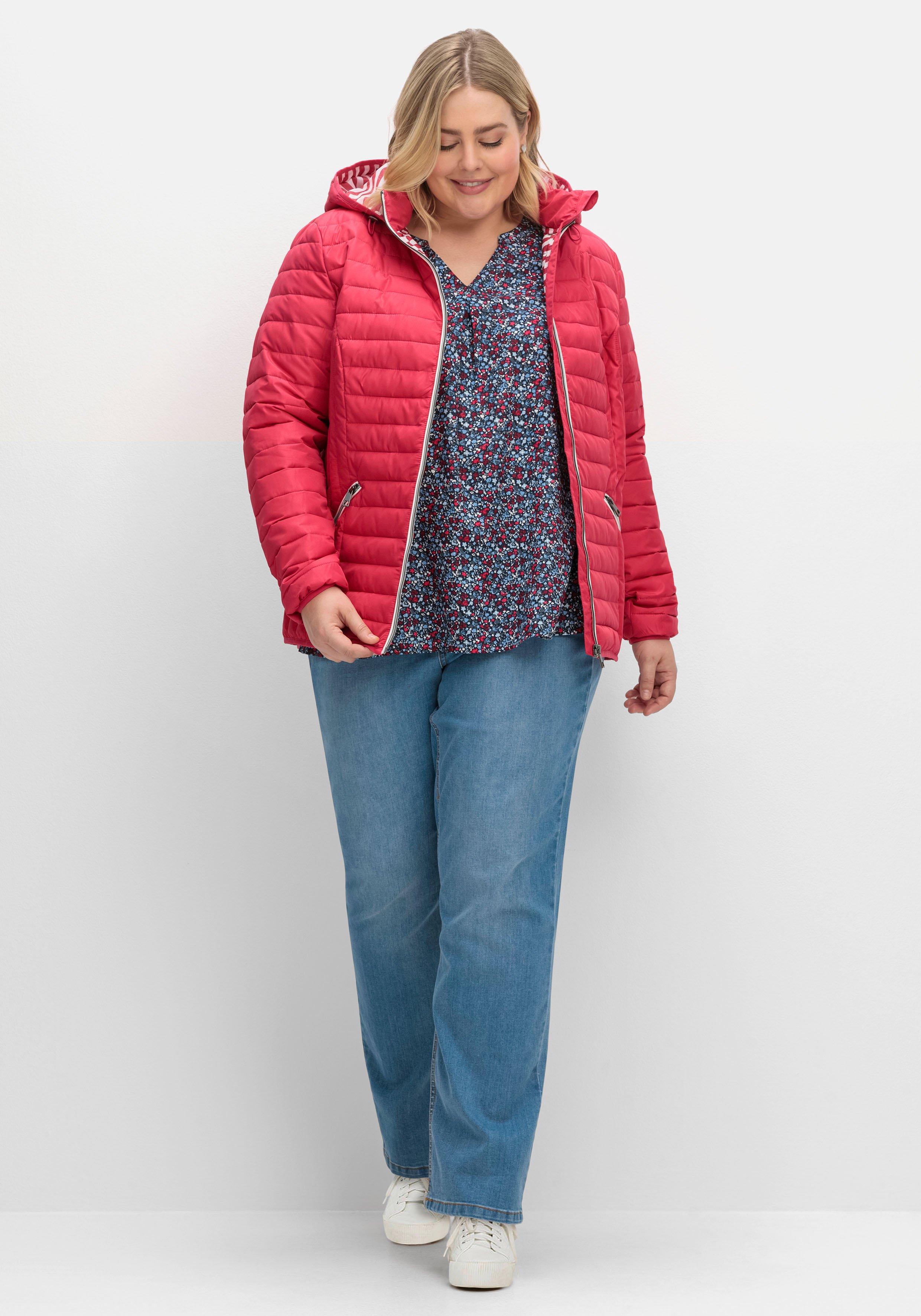 Leichte Steppjacke mit abnehmbarer Kapuze