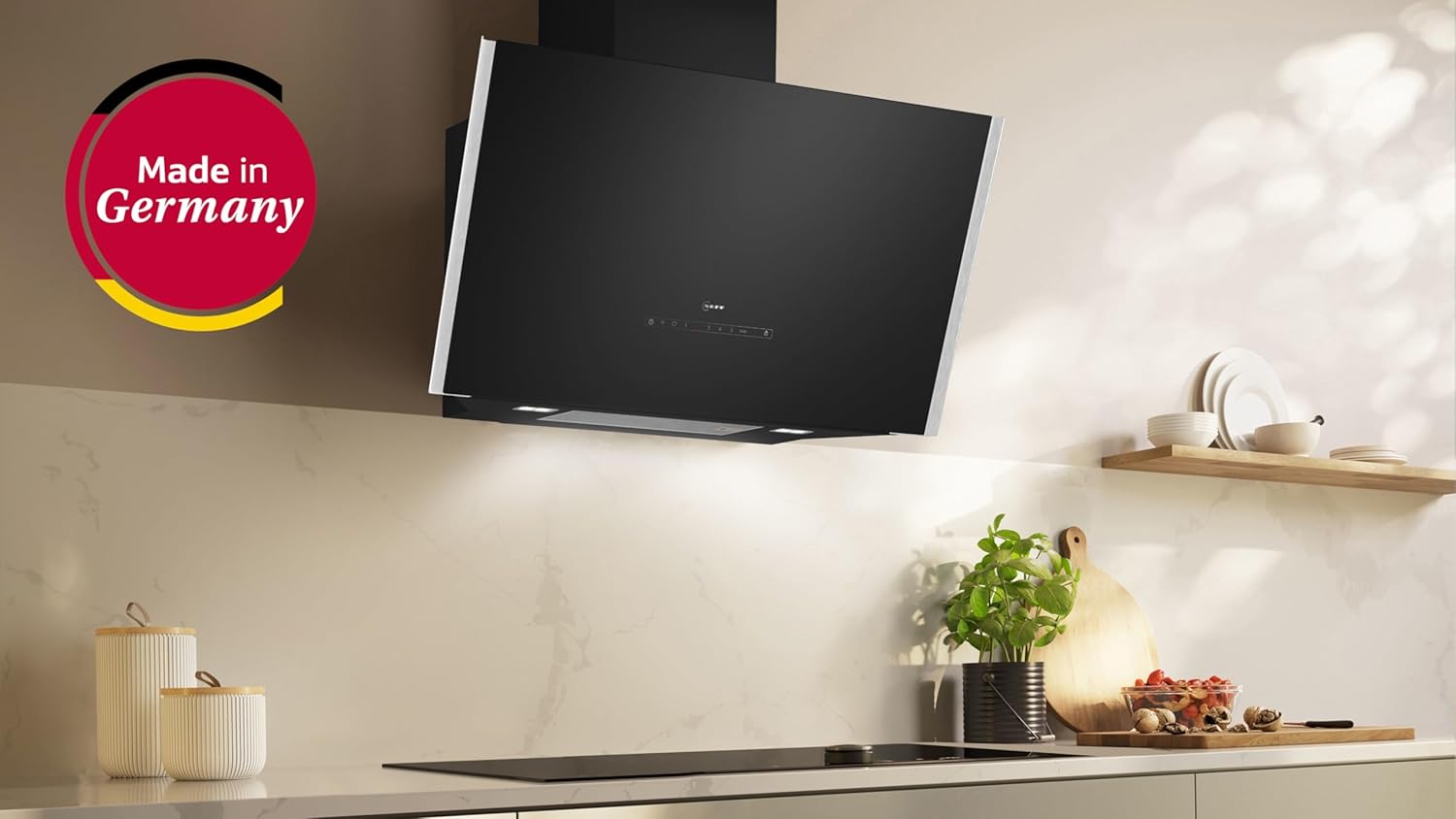 NEFF D98IPT2S0, N 90, Smarte Wandesse, Dunstabzugshaube zur Wandmontage, 90 cm breit, Made in Germany, Efficient Drive, Automatischer Luftsensor, Kochfeldbasierte Haubensteuerung, Touch Control