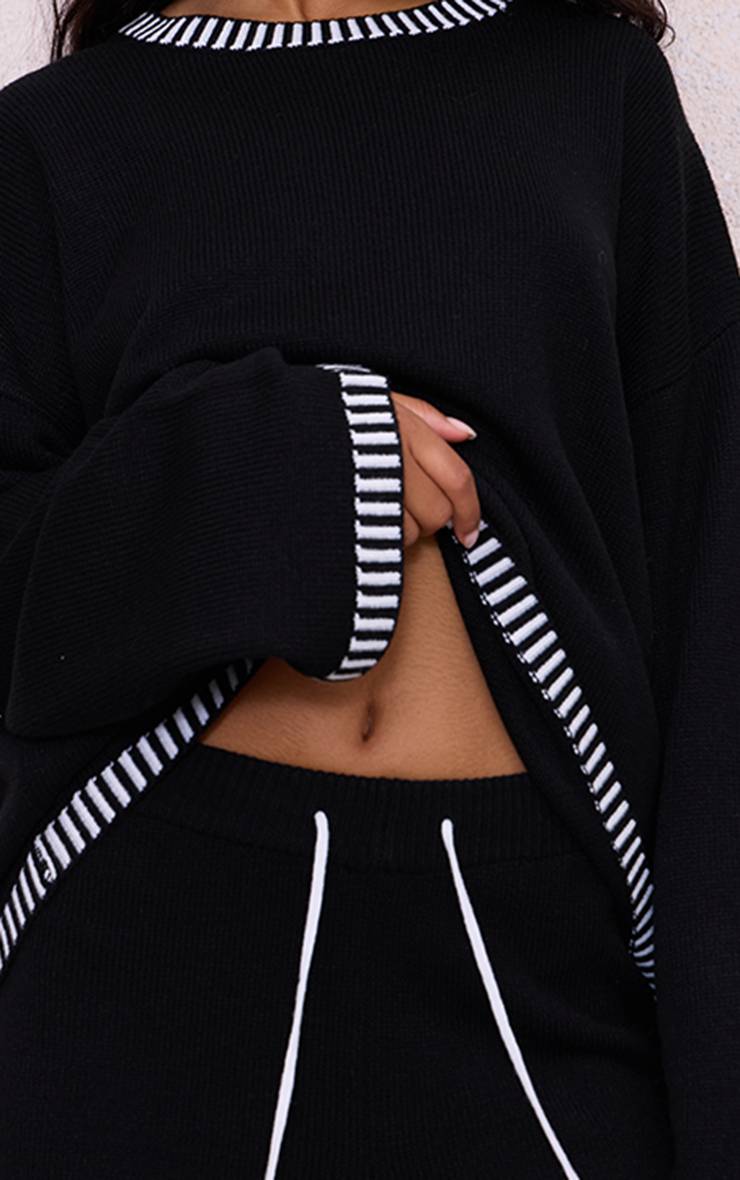 Monochrome Synthétiquell Oversize En Maille Avec Détail De Coutures Contrastées