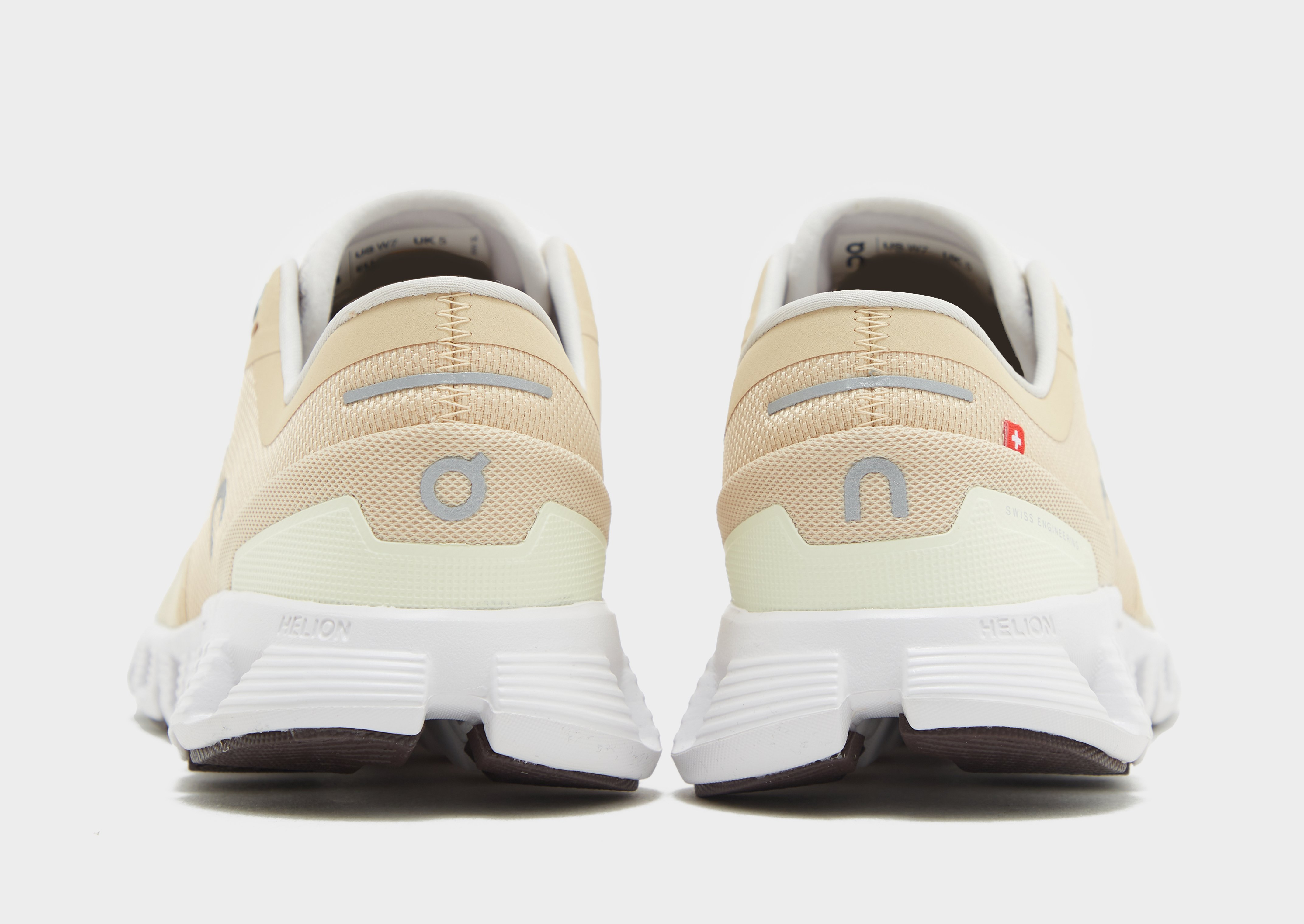 On Running Cloud X 3 Femme