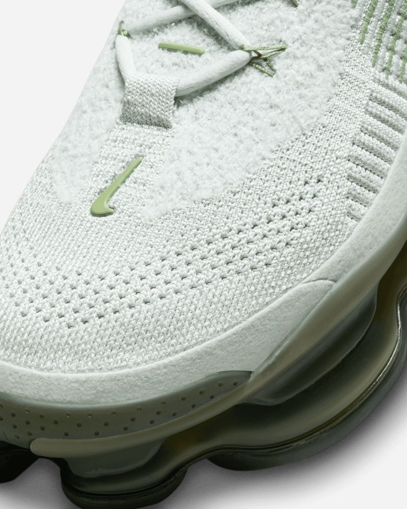 Chaussures Nike Air Max Scorpion Flyknit pour homme