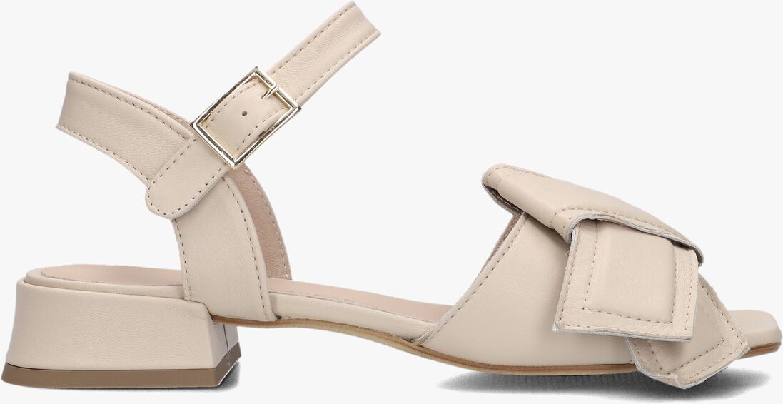 witte stefano lauran sandalen met hak m100