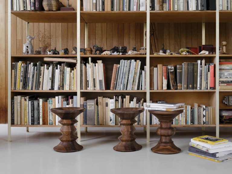 Vitra Stools bijzettafel Model C Chestnut