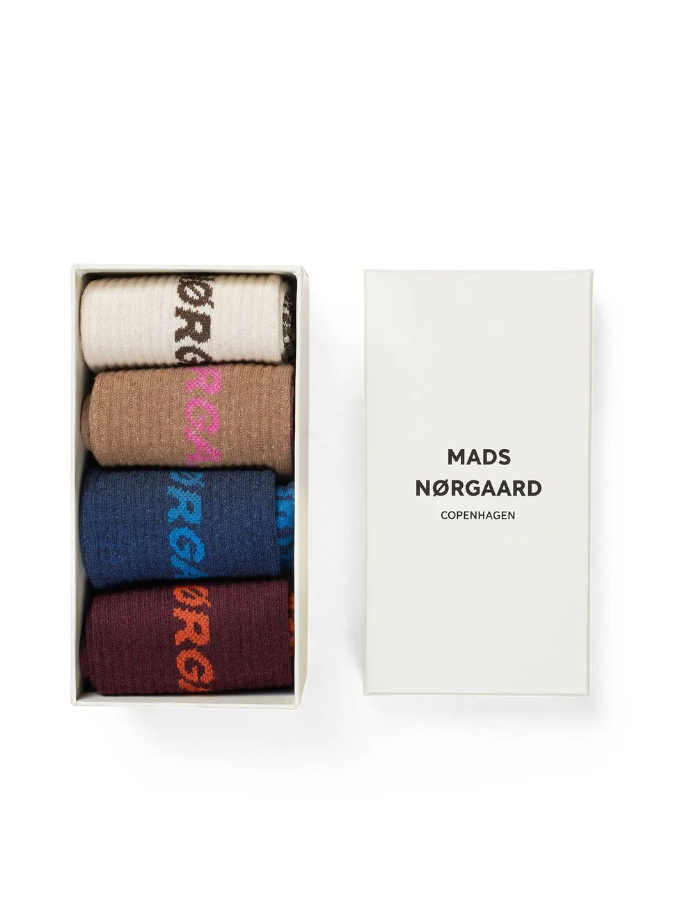 Mads Nørgaard  Logo Step æske med strømper - Sub Logo Step