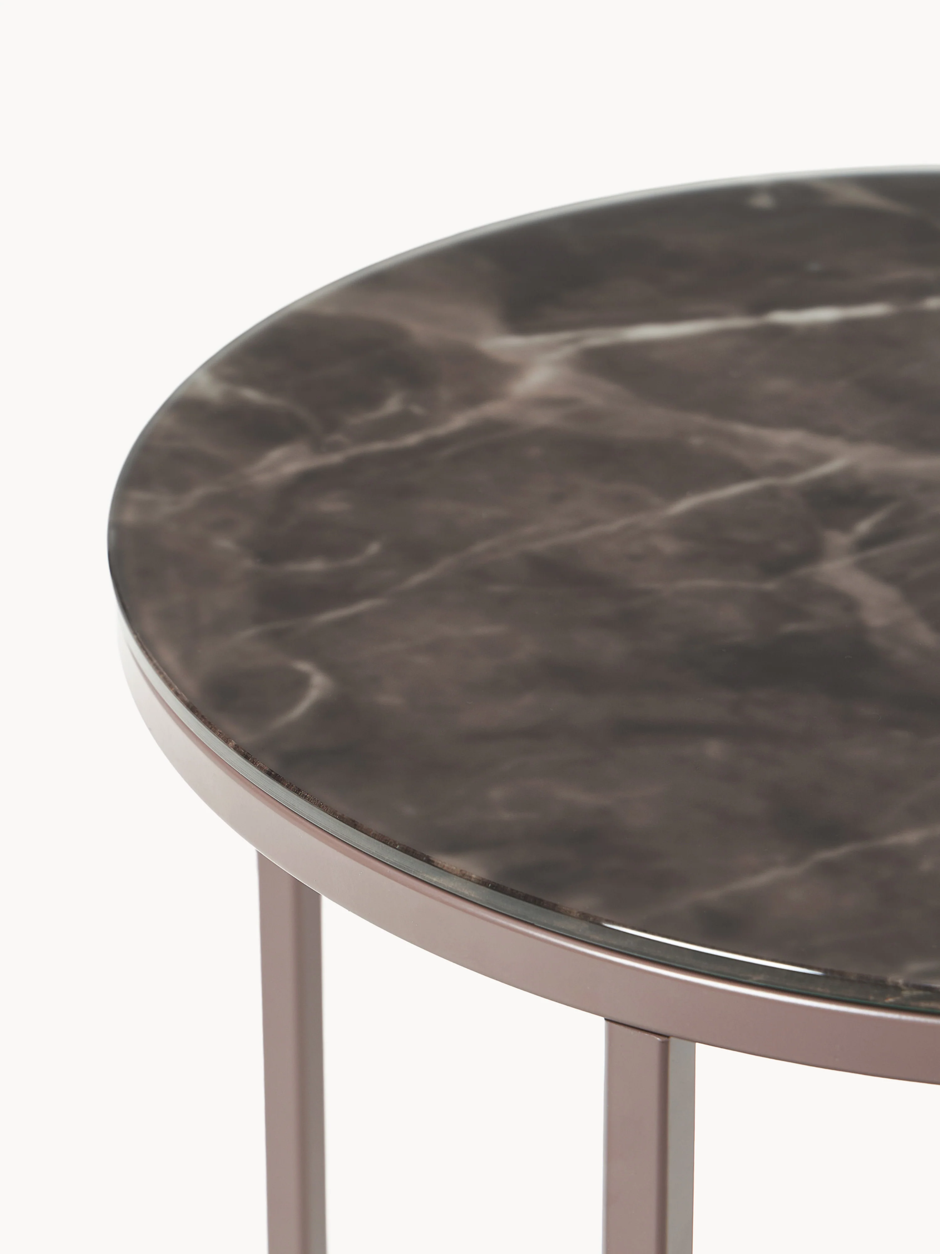 Ronde bijzettafel Antigua met glazen tafelblad in marmerlook