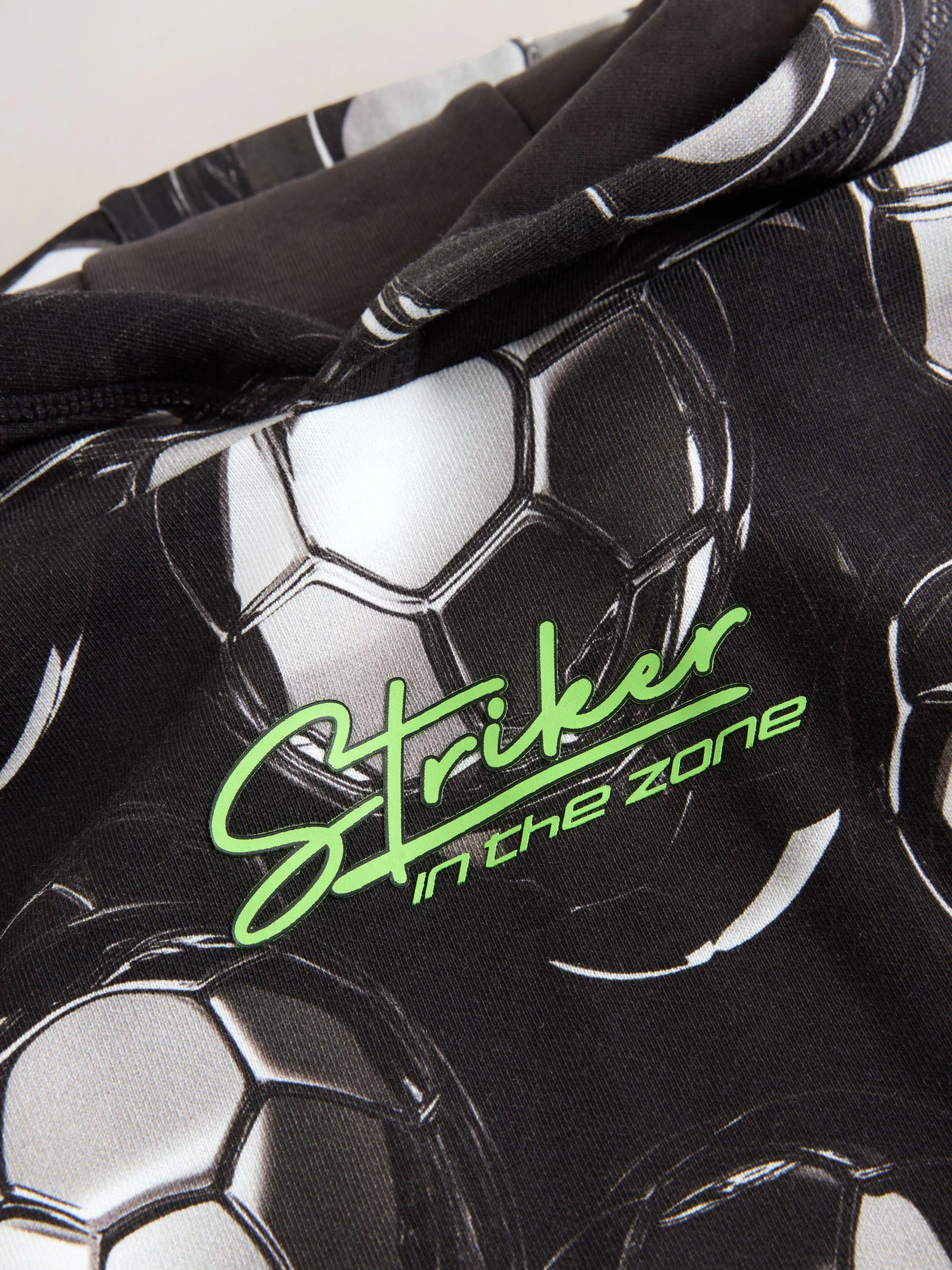 Zwart voetbalprint - Grafische print hoodie voor oudere jongens (3-16jaar)