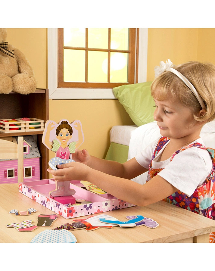 Magnet-Spielzeug NINA BALLERINA DRESS-UP-SET