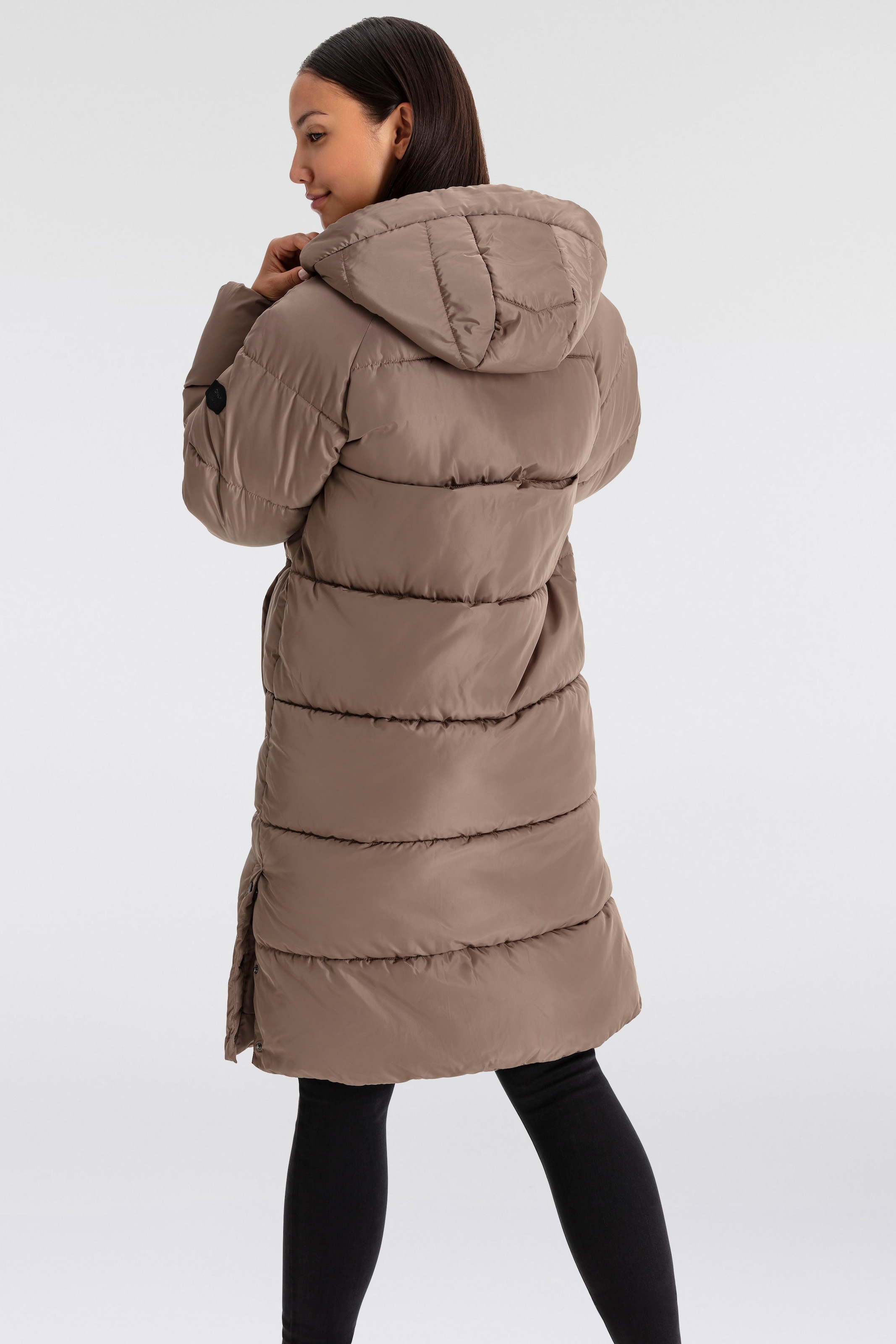 ONLY Steppmantel »ONLAMAND – Langer Puffercoat mit 2-Wege-Reissverschluss«, lässig geschnitten, modisch, Steppware, Materialmix, hochschliessend