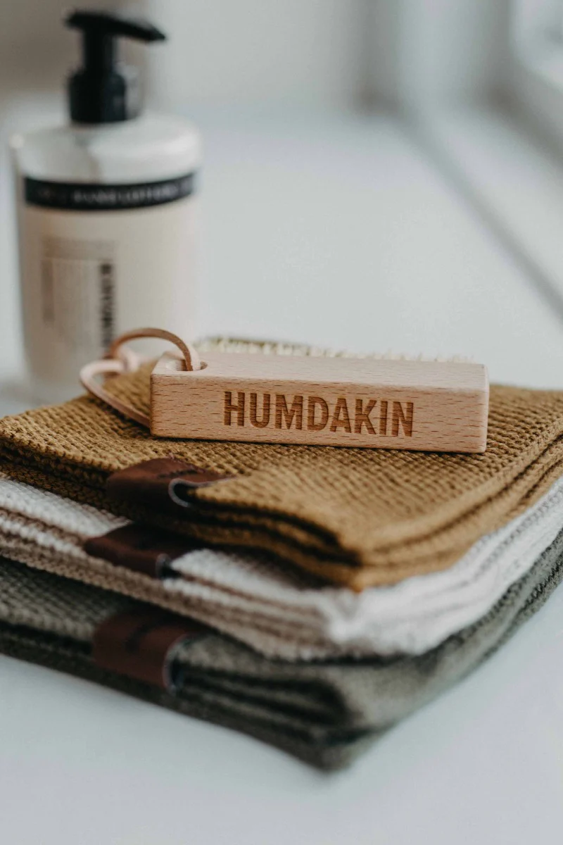 Humdakin  Neglebørste, træ - 4x9 cm.