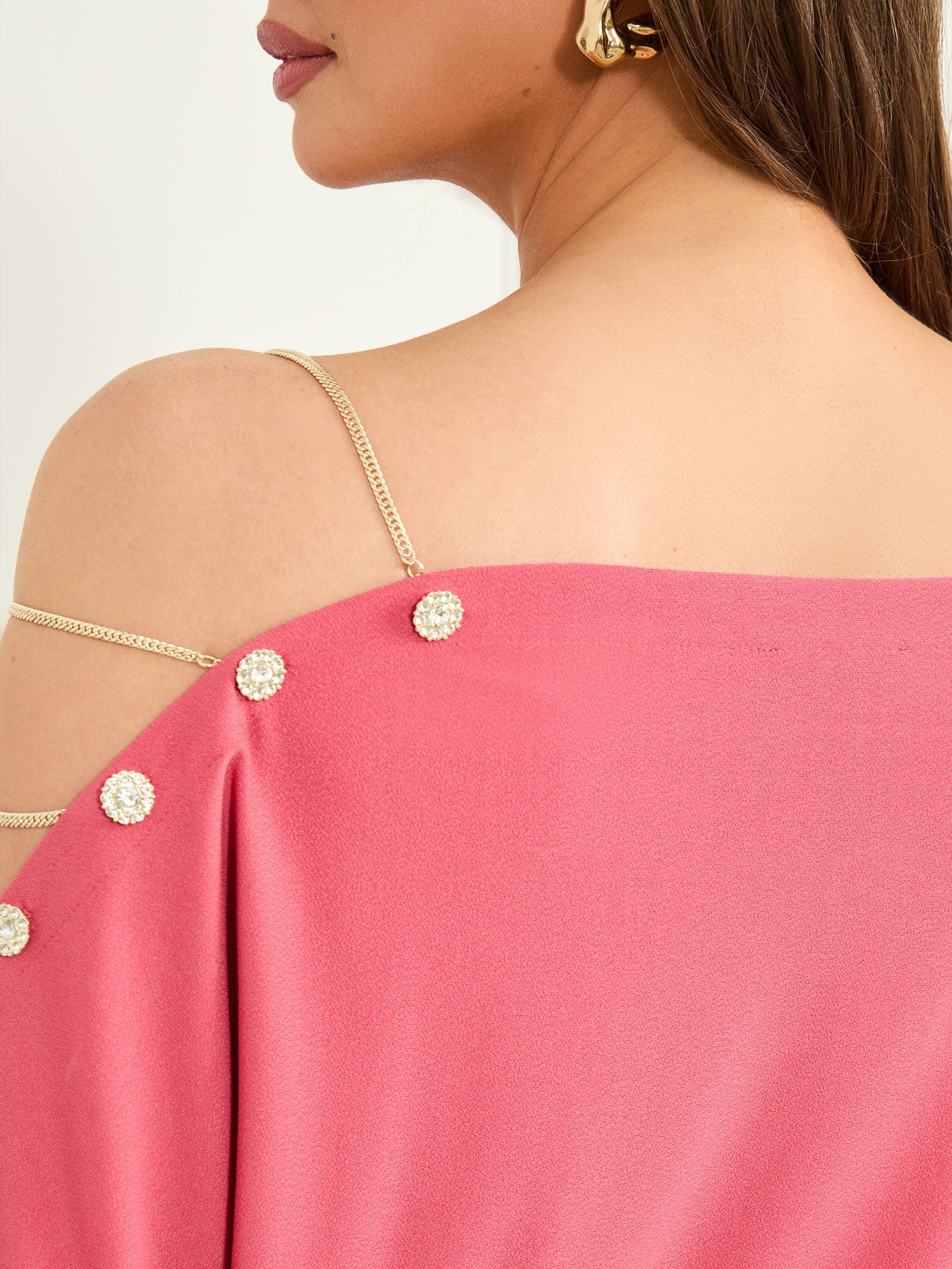 Top Adri com detalhes em joias