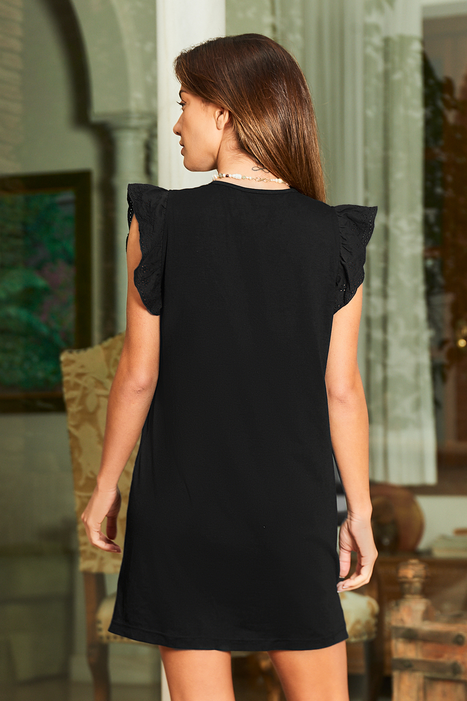 Robe mini à manches évasées en œillets noire