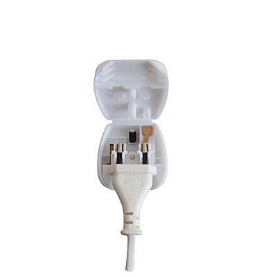 Powerconnections PC8338-BK-R-3A Europlug CEE7 - UK adapter