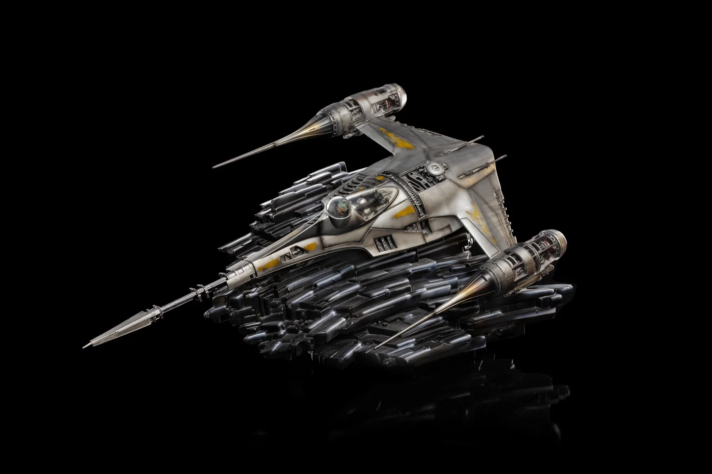 Star War - Mando's N-1 Starfighter Statue Demi Scale 1/20