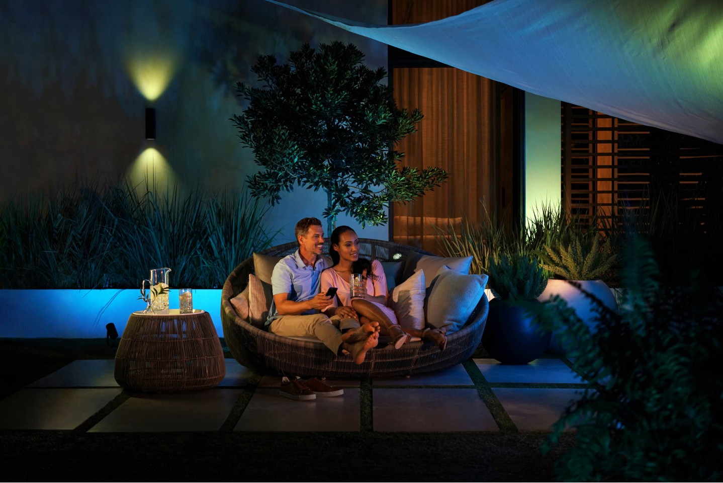 Philips Hue - Appear Væglampe - Hue Udendørs