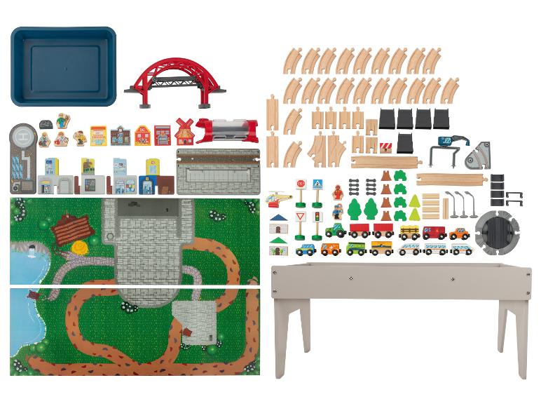Houten speeltafel met treinset