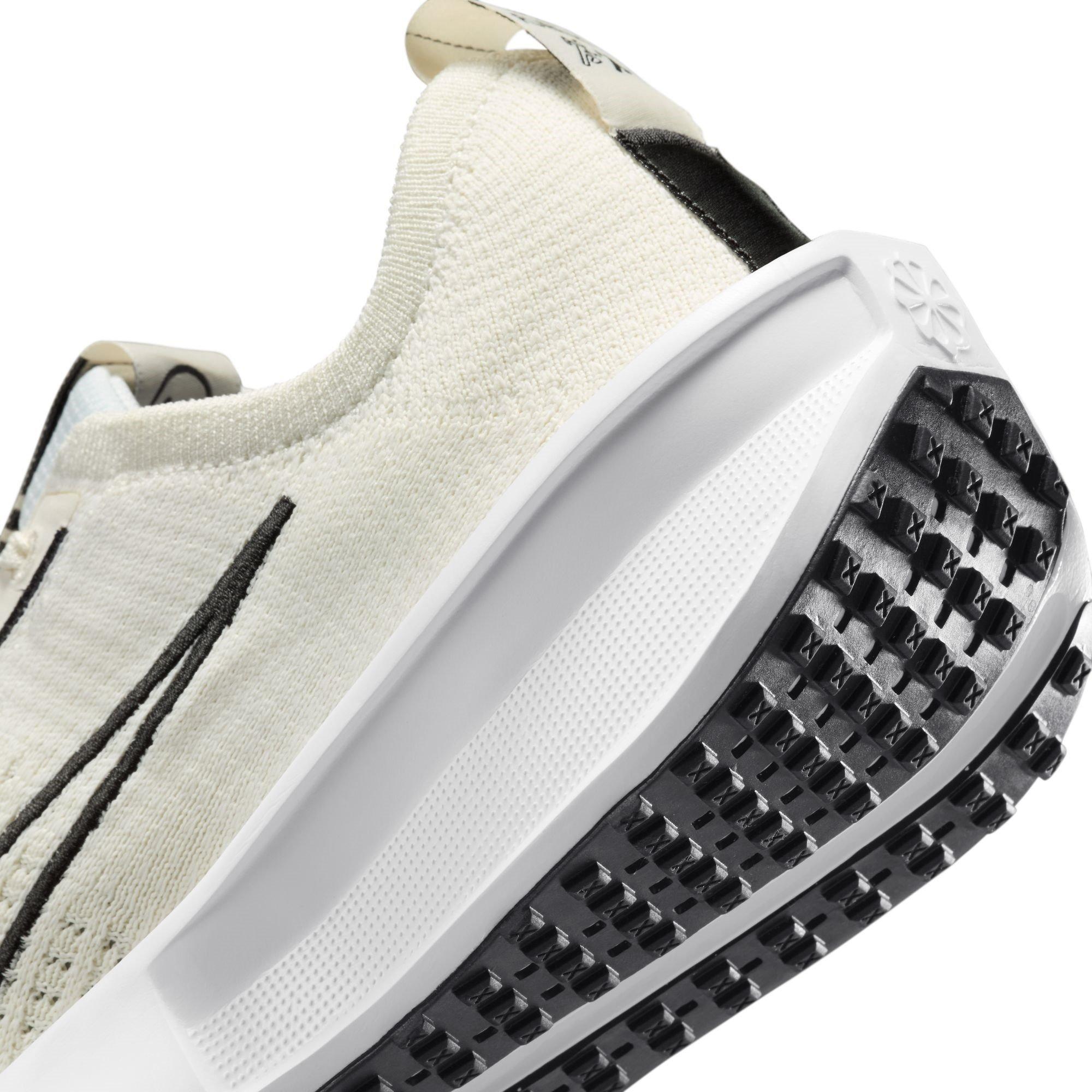 Nike Interact Run Womens Running Shoes