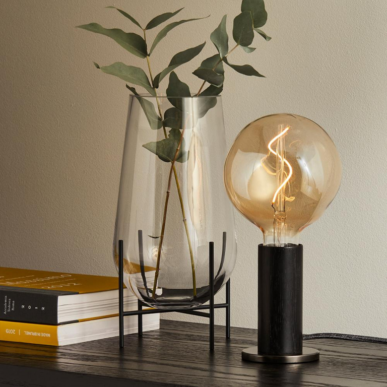 Tala LED Knuckle tafellamp met Voronoi lichtbron zwart eiken