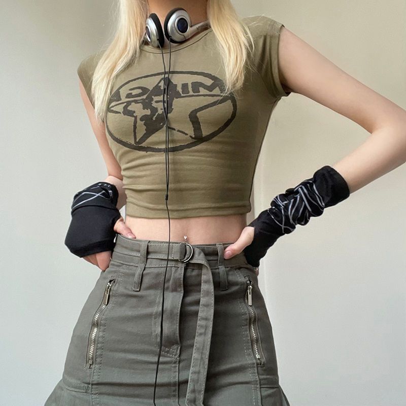 Selianne - Mouwloze crop top met ronde hals en sterrenprint