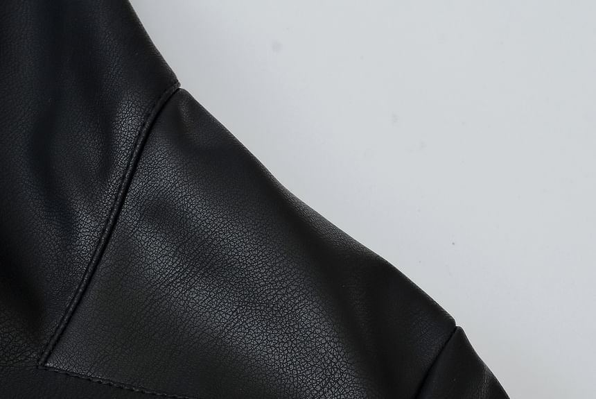 Asiris - Opstaande kraag, effen cropped imitatieleren jack met rits