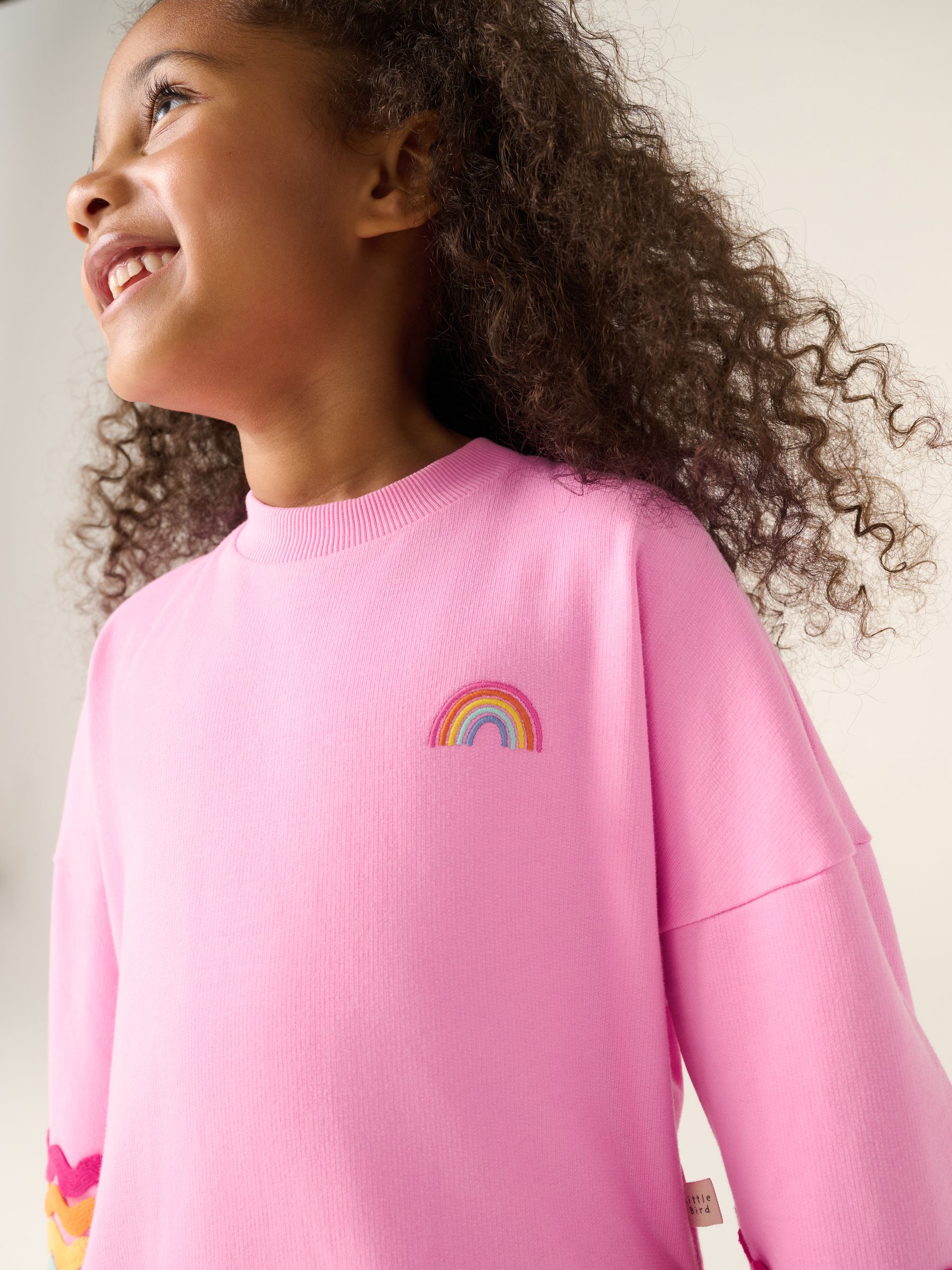 Little Bird by Jools Oliver pastelkleurige regenboog Ric Rac mockable sweatjurk