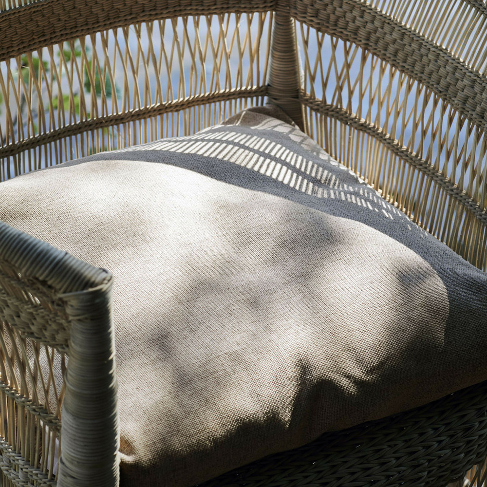 Coussin pour fauteuil avec garnissage fine camel
