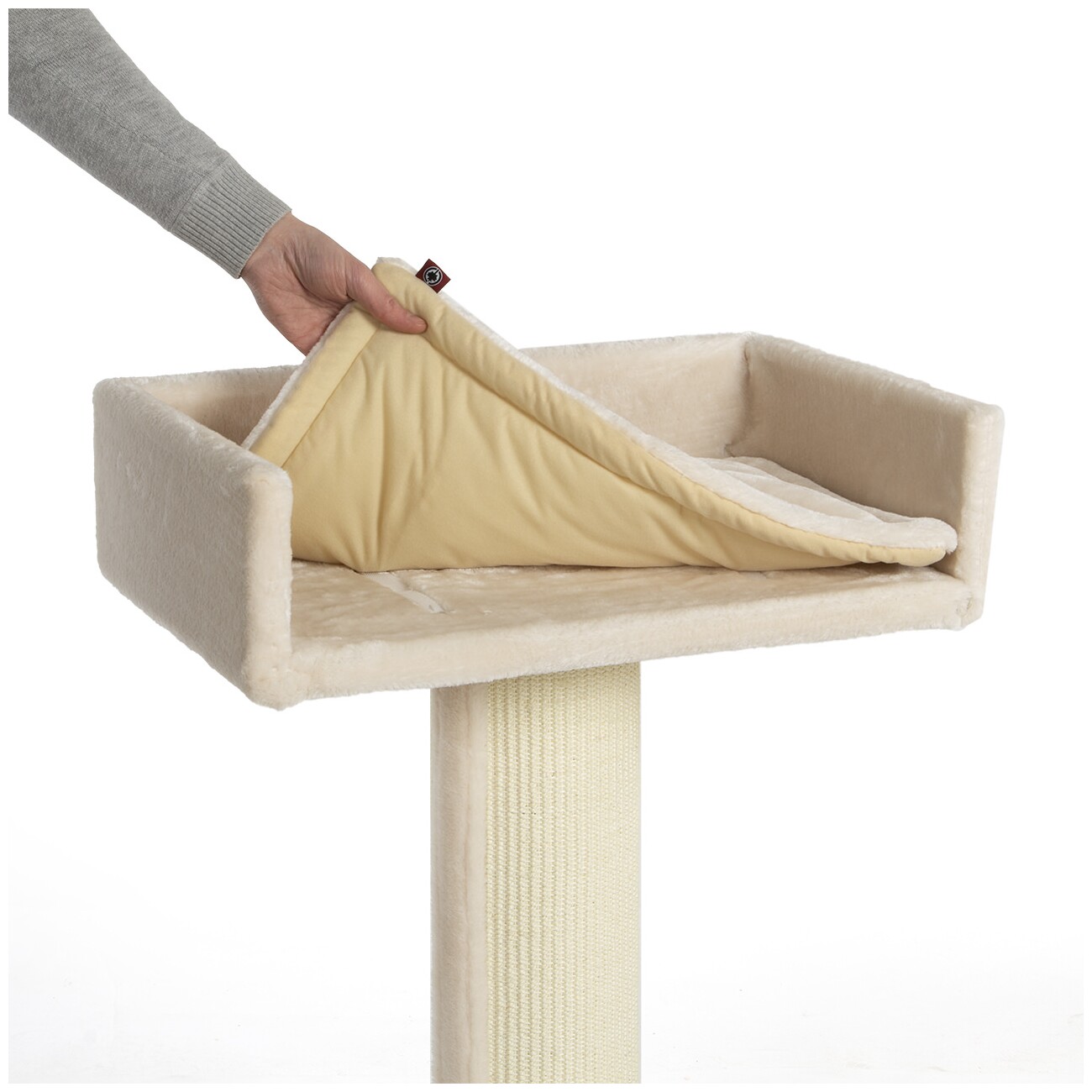Canadian Cat Company Kratzbaum Residenz beige