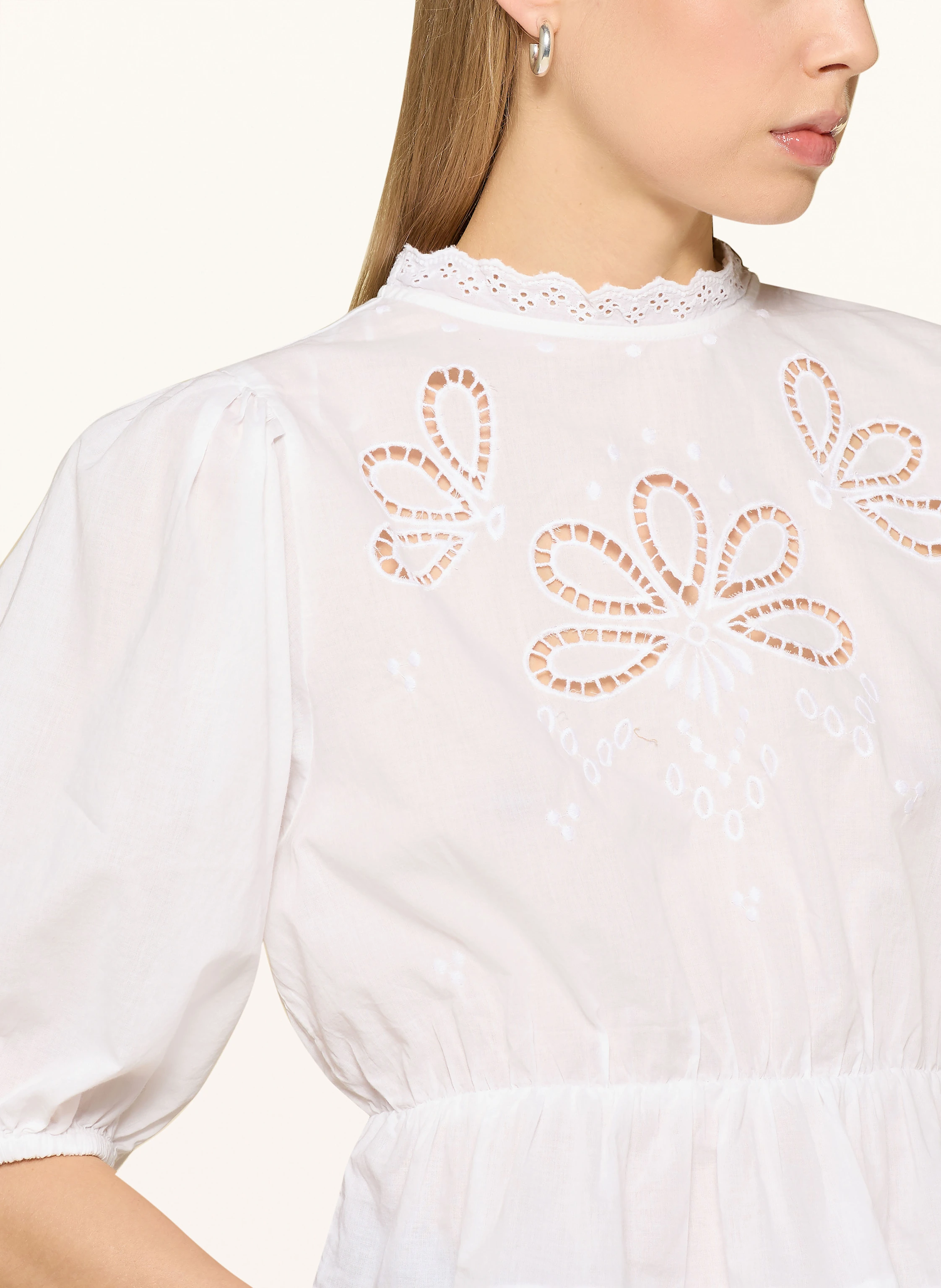gina tricot Blusenshirt mit Lochspitze