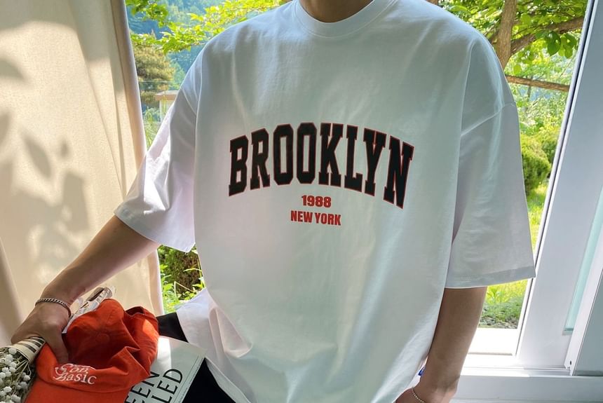 SeoulPop - T-shirt met korte mouwen en belettering