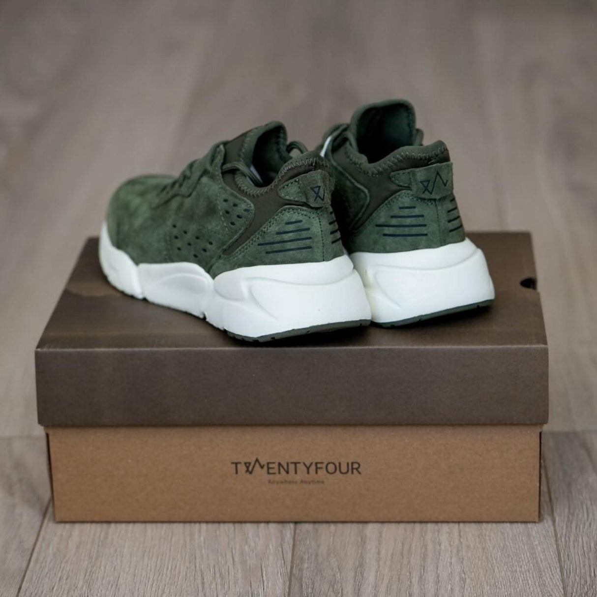 Twentyfour<br>1222 Leather Sneaker