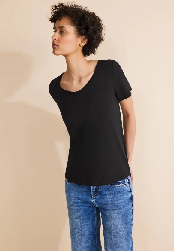 Basic T-Shirt - Black
