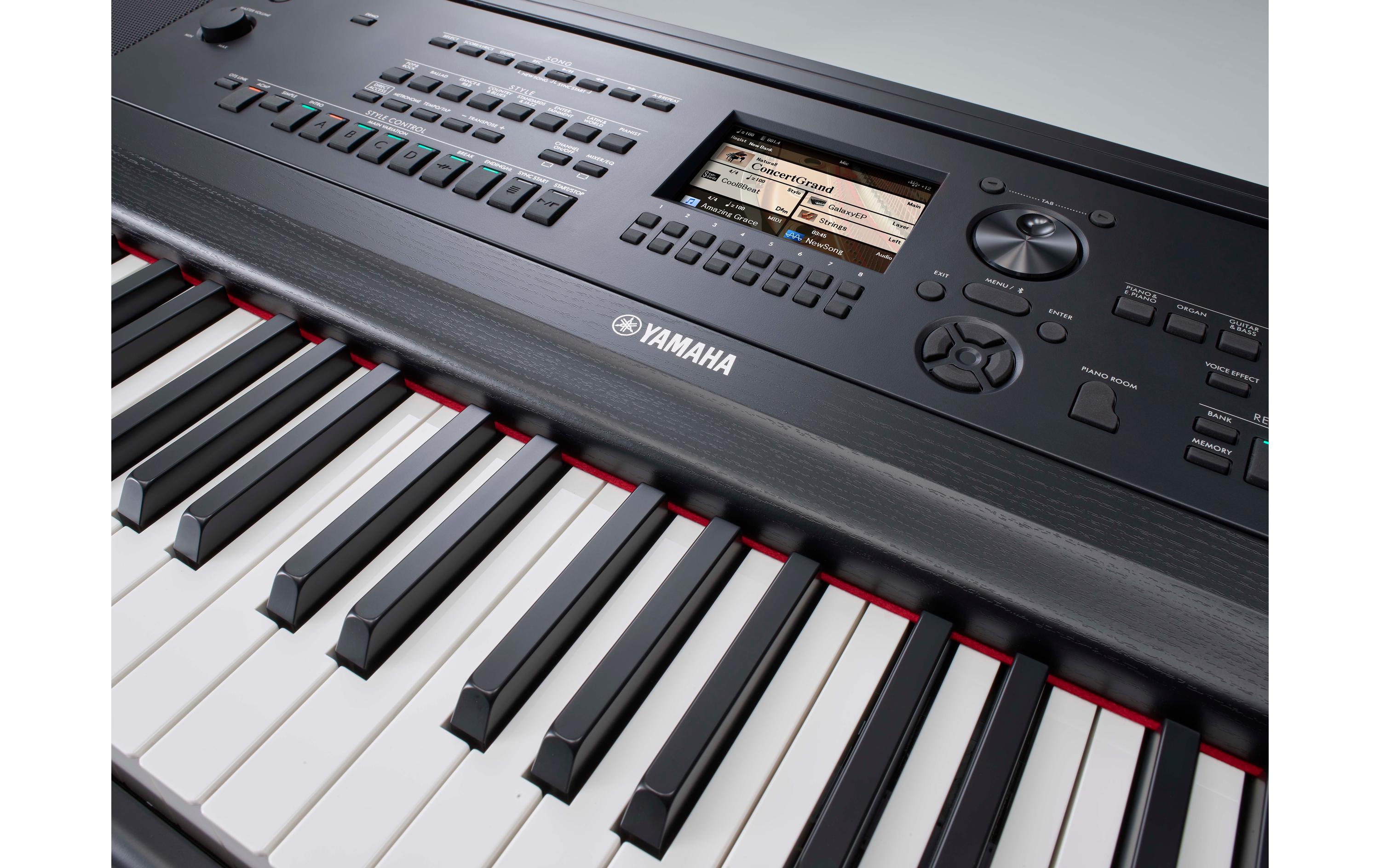 E-Piano DGX-670 Schwarz<br>Digital Piano mit Begleitautomatik