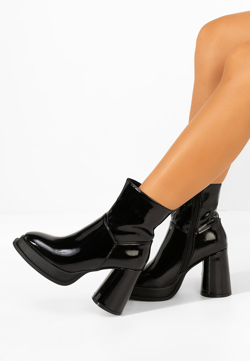 Bottines à gros talon noires Amiela