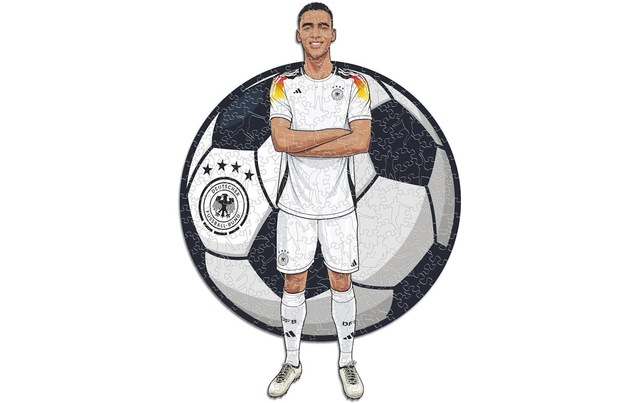 Puzzle »Iconic Jamal Musiala (Deutsche Nationalmannschaft)« Holzart: Birke (Herkunftsland: China)