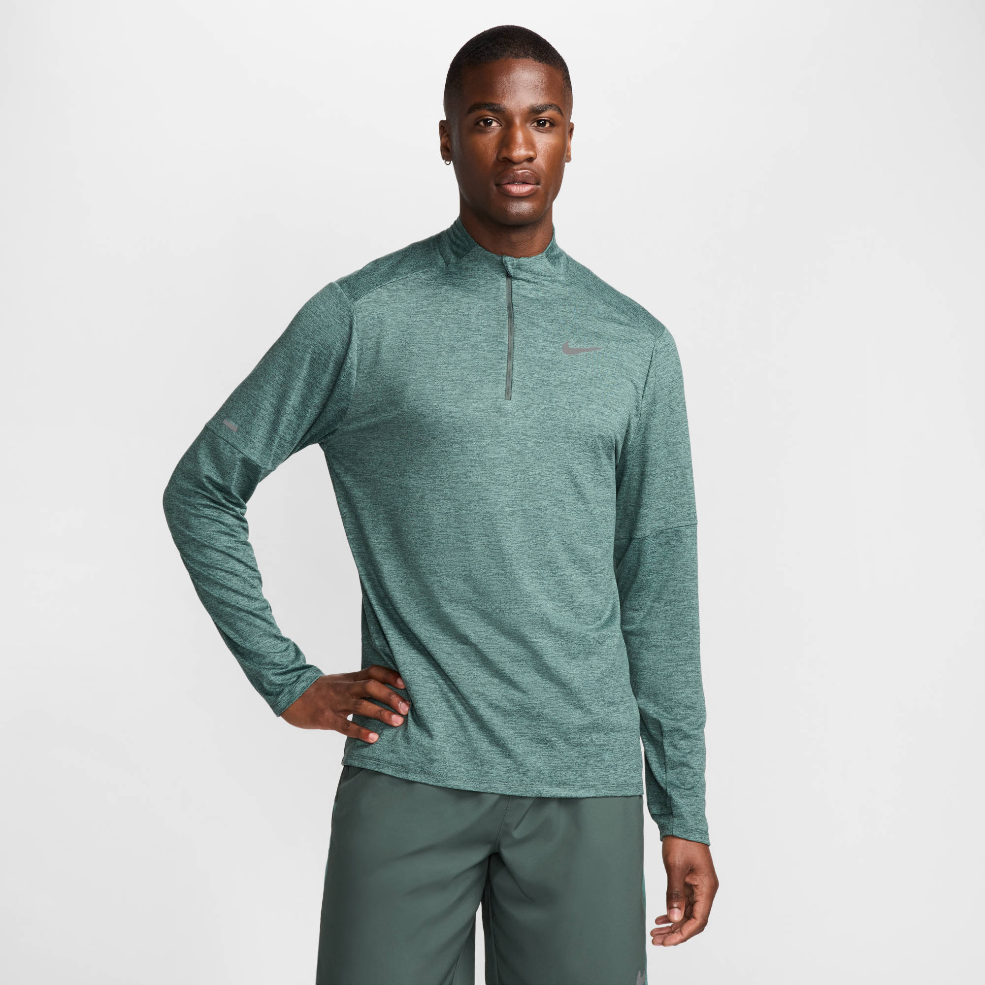 Nike Nike Element Men"s Dri-FIT 1/2