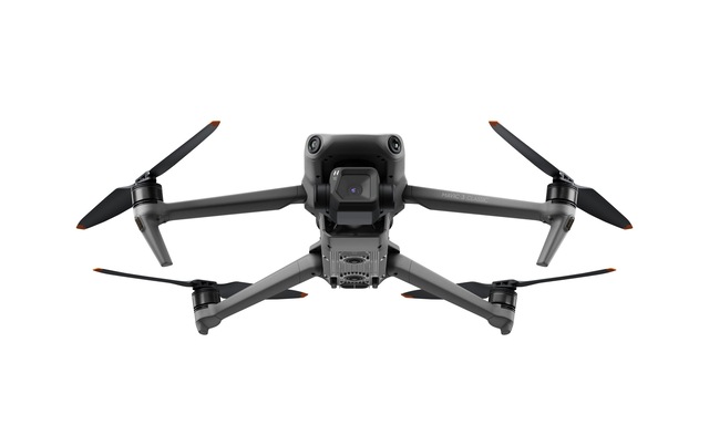 DJI Drohne »Mavic 3 Classic mit Fernsteuerung RC-N1«