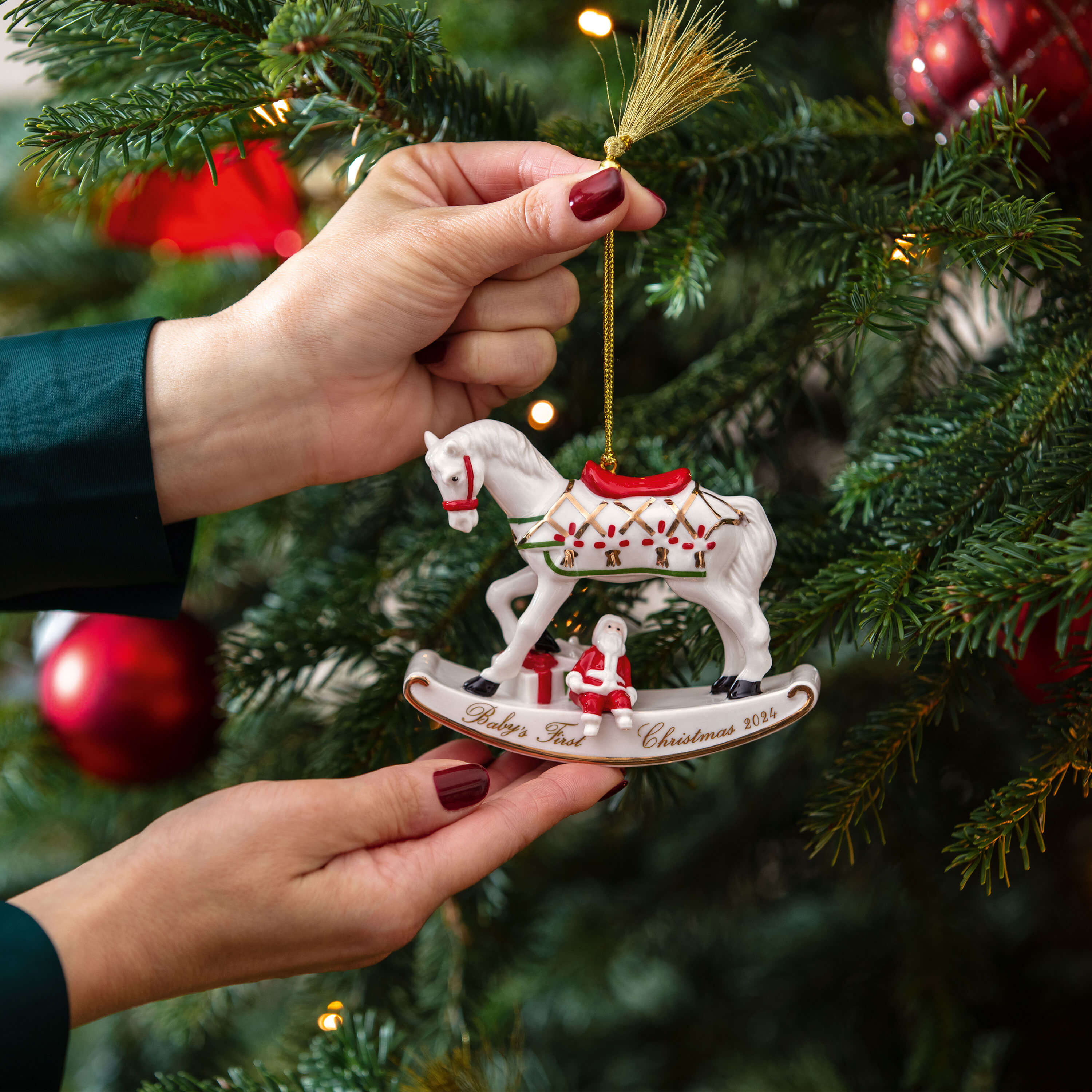 Christmas Classics Christmas ornaments Multi-colored, 4.3'' x 1.5'' x 3.6''