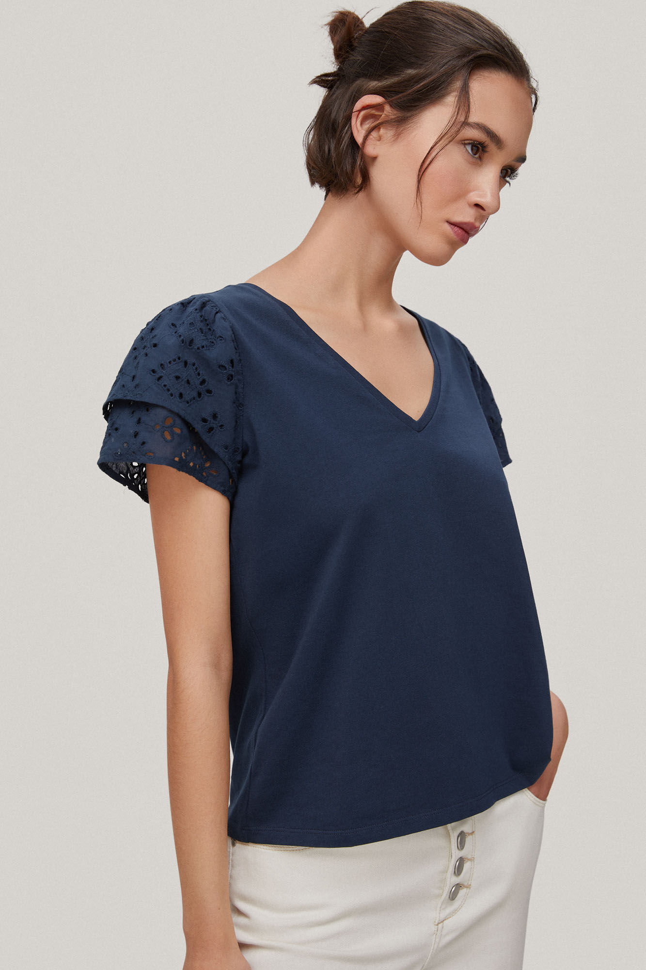 Camiseta lisa de manga curta com estampa vazada - Azul