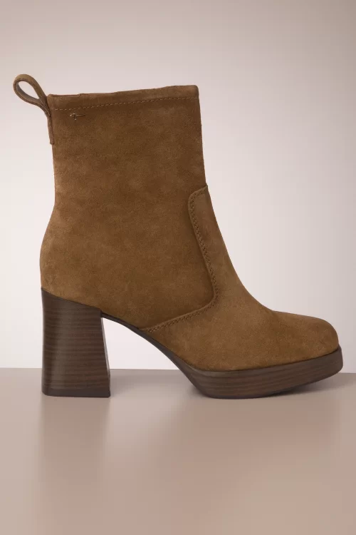 Tamaris Janis Suede Platform enkellaarsjes in cognac