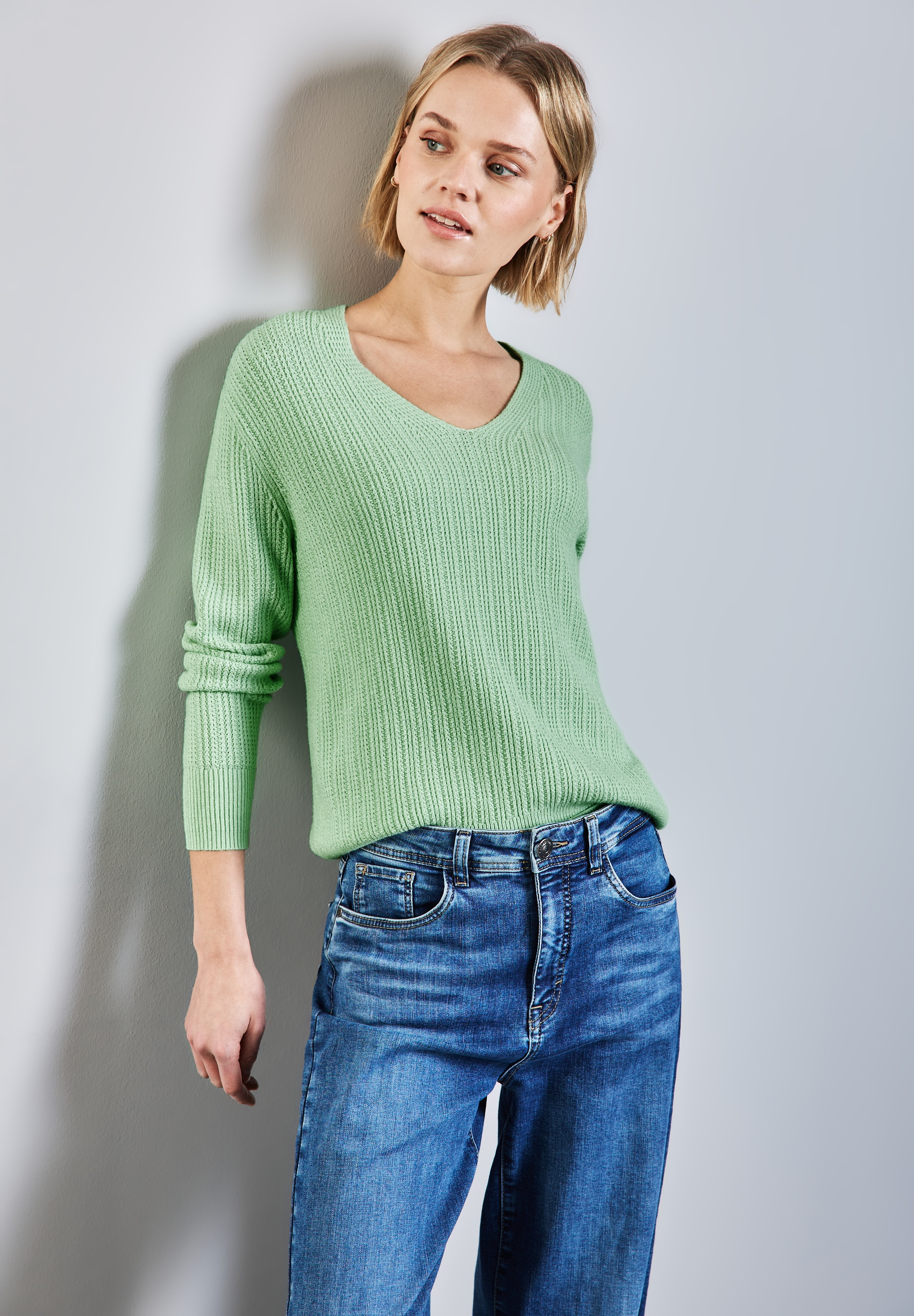 STREET ONE V-Ausschnitt-Pullover mit Rippstruktur