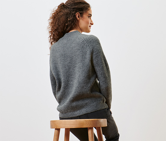 Strickpullover mit Stehkragen, grau meliert