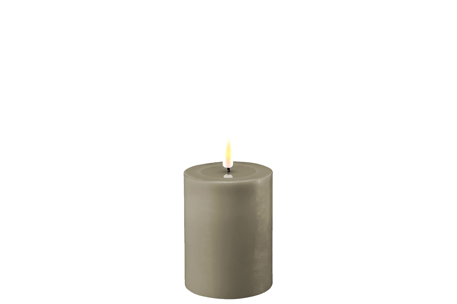 Real Flame kubbelys LED lys i sandfarget stearin. Ø:7,5