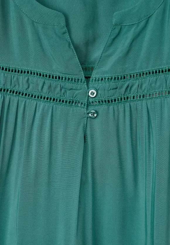 Viskosebluse mit Häkeldetail - lagoon green