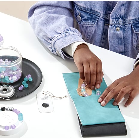 FAO Schwarz Mala Bead Bracelet smykkesæt