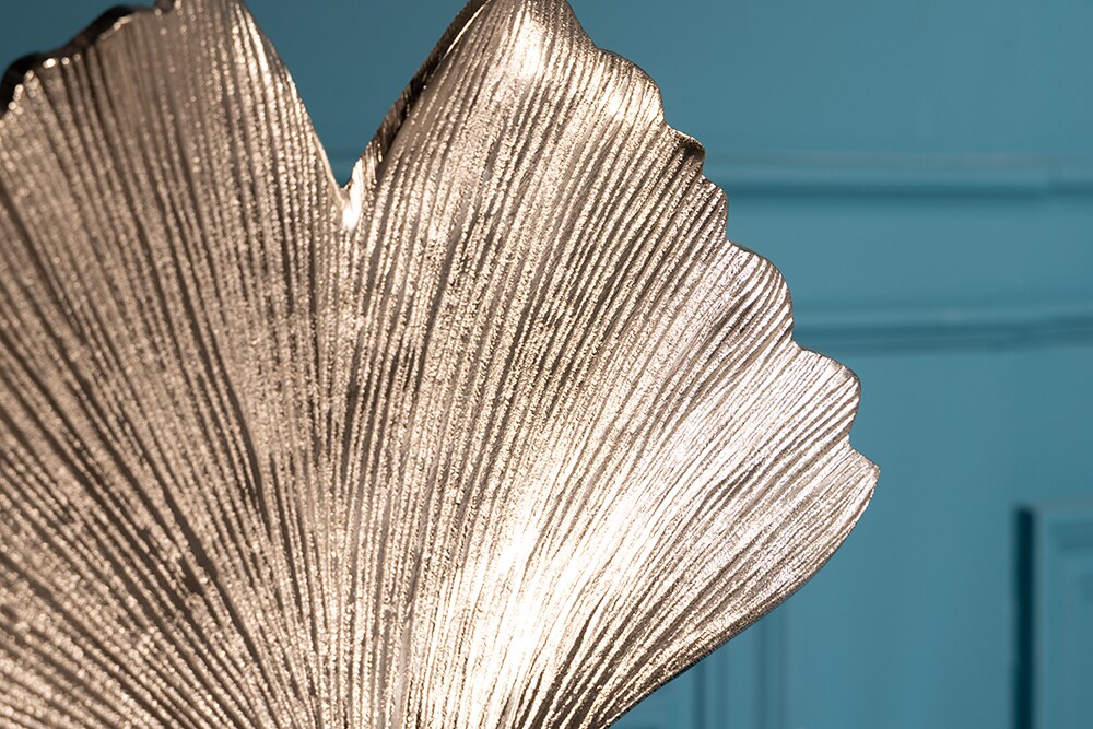 riess-ambiente Skulptur GINKGO LEAF - 44cm silber handmade Metall mit Marmorsockel
